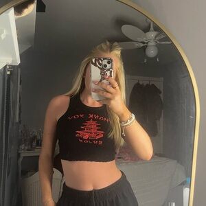 Trendy Cropped tank top!